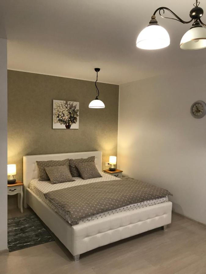 White Season Residence Brasov Bagian luar foto